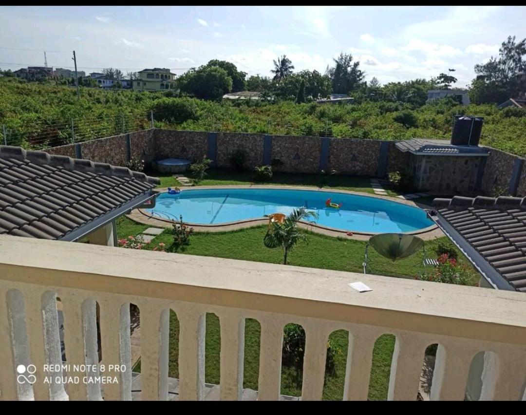 Lisa Mari Hotel Mombasa Exterior photo